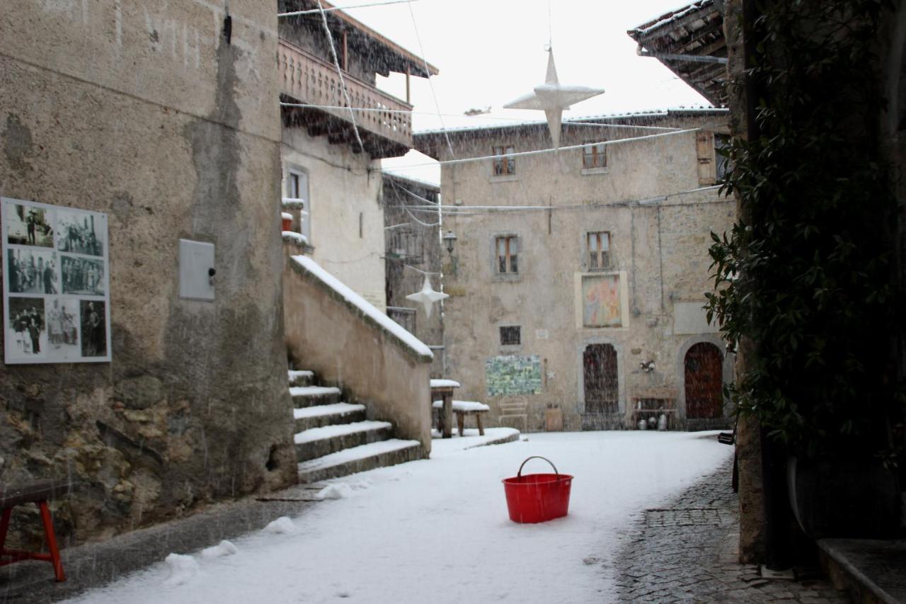 B&B Piccolo Tibet Lavenone Exterior foto
